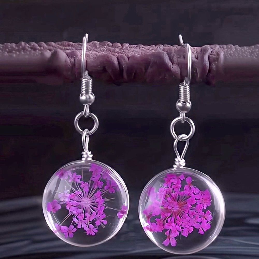 NWT DELICATE DRIED FLOWER DROP EARRINGS IN PEONY PINK